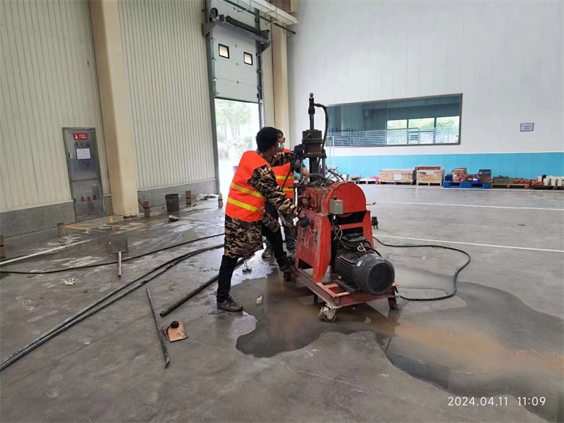 和田县厂房地面下沉塌陷注浆加固施工